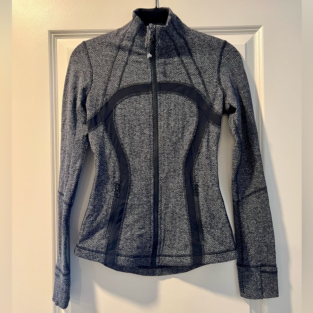 lululemon athletica Herringbone Black and Gray Blazer
